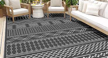 Elegant Outdoor Carpets in Dubai